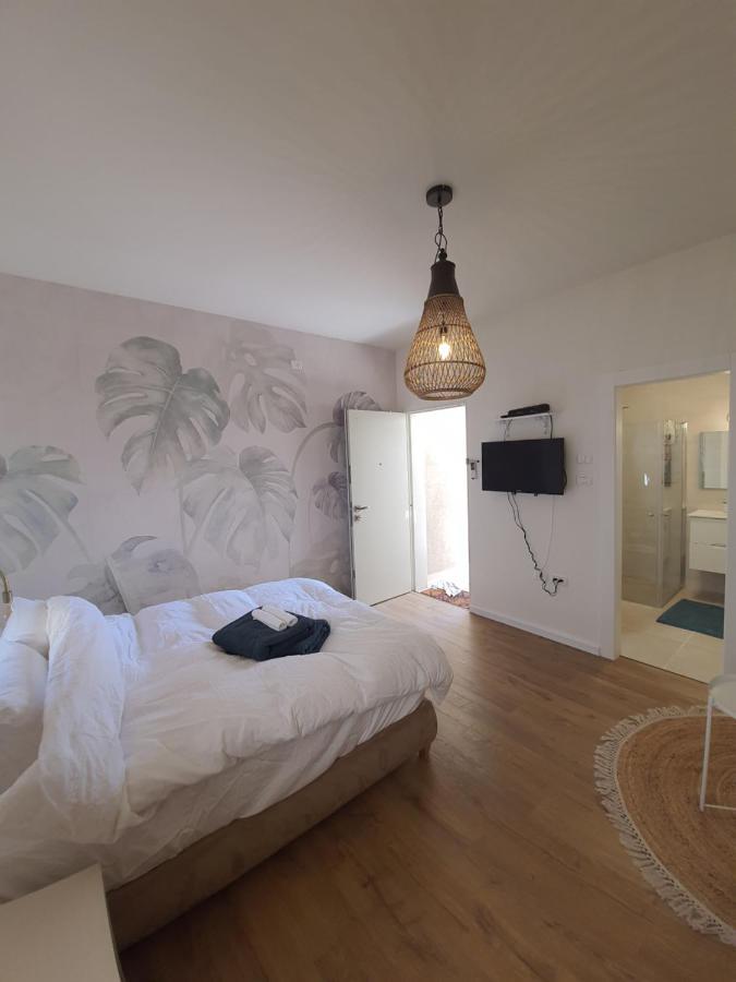 חדר במדבר Hotell Be'er Ora Exteriör bild